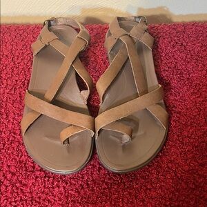 OluKai Upena Brown Leather Sandals Size 6